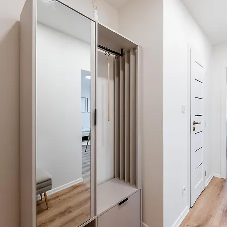 Modern Near Aupark With Ac - Centre Apartament *