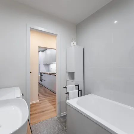 Modern Near Aupark With Ac - Centre Apartament *