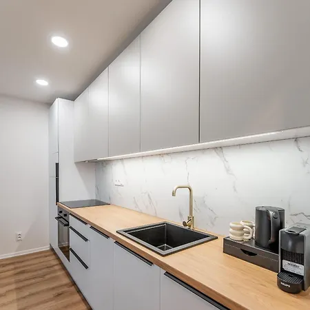Modern Near Aupark With Ac - Centre Apartament