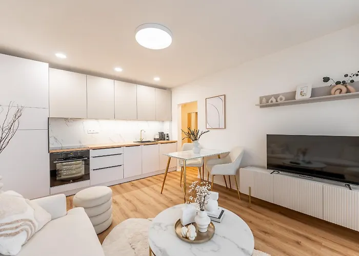 Apartamento Your Jantarova